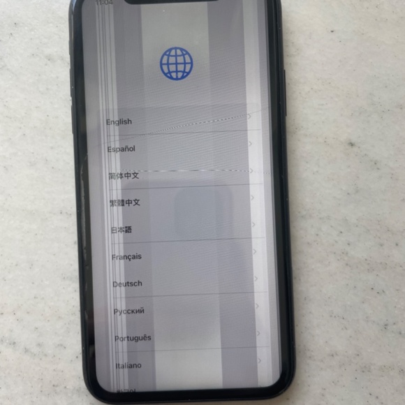 iPhone XR 128gb unlocked - Picture 7 of 7